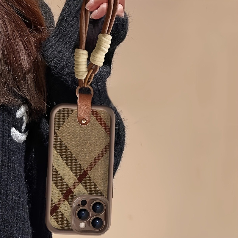 Bruine strepen lanyard bandje  - Samsung Galaxy S24 recensie en prijs